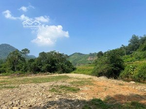 bán lô đất gần 2000m_có 400m đất ở bám suối 100m_ngay thành phố hoà bình cũ_3,x tỷ