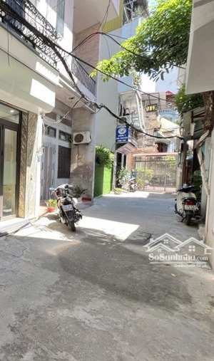 15tỷ mà sở hữu nhà khương trung như này là hời luôn- nhà 5 tầng full công năng vài mét ra phố