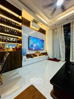 siêu phẩm! tt cầu giấy 35m2 x5 tầng- ở ngay- ngõ thông gần phố- sổ đỏ vuông đẹp