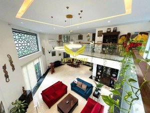 cho thuê villa 400m2 đầy đủ nội thất cao cấp khu fideco thảo điền giá 171 triệu/tháng