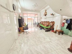 chính chủ bán gấp nhà đẹp 4 tầng - mặt tiền lê quang sung quận 6 - 4,5x23m - giá 13,2 tỷ.