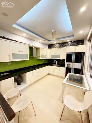 Hiếm nhà lô góc Hoàng Hoa Thám gần phố 2 thoáng 52m² x 4 tầng hơn 11 tỷ