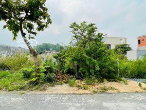 cần bán nhanh lô đất đ.đặng thị tô, trung lập hạ dt 107m2 giá 1 tỷ, sổ hồng riêng