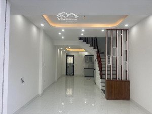 bán nhà hot nhất khu vực yên nghĩa, đông la hoài đức - 50m2 - 5.x tỷ cạnh đại học phenika