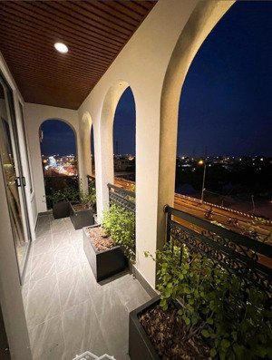 tặng toàn bộ nội thất& giảm giá 200tr nhà 68m2 view bờ kè thoáng mát 4 tầng - 4 phòng ngủ master