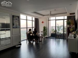 Bán chung cư Skyline Văn Quán căn góc 136m2, 3 ngủ, 2 vs nhỉnh 10 tỷ