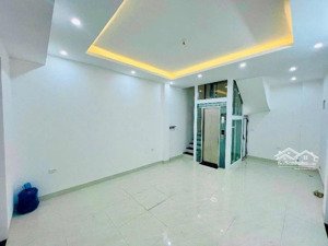 bán nhà riêng phố lụa - dt 34m - 6 tầng - lô góc 3 thoáng - có thang máy - chỉ 8.x tỷ - hà đông