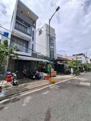 mặt tiền lô góc ba đình q.8 - ngang 6m5 - 4 tầng btct kiên cố. - giá 8 tỷ