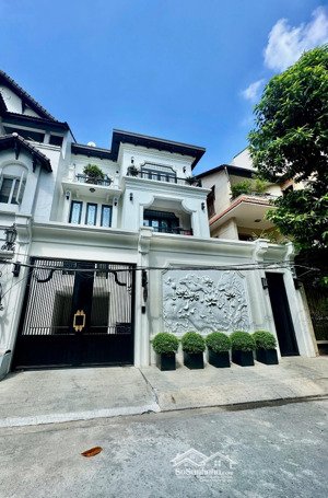 biệt thự indochine hiện đại 216a34 nguyễn văn hưởng, thảo điền gần xa lộ hà nội, q2