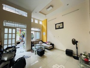 chính chủ 1 đời căn góc 2 mặt thoáng hẻm thẳng 1 trục sát mặt tiền lê văn sỹ, phú nhuận