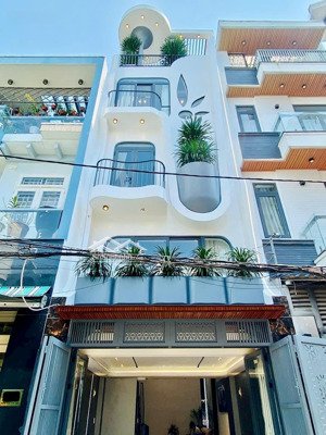 cần bán gấp căn chính chủ điện biên phủ, p15, q. bình thạnh, dt 42m2, giá 3 tỷ 900tr, sổ hồng riêng