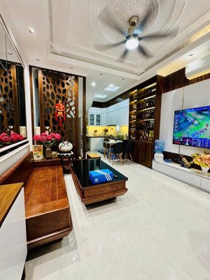 bán nhà đường láng phân lô , ô tô tránh , kinh doanh , 2 thoáng 24 tỷ