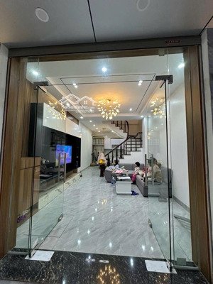 bán nhà riêng minh khai - dt 40.6m2 - 4 tầng - ngõ thoáng full nội thất - giá chỉ 10.5 tỷ -hai bà