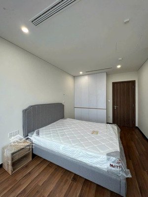 quỹ căn t10 cho thuê hà nội center point mới, giá 15tr full nội thất. công)