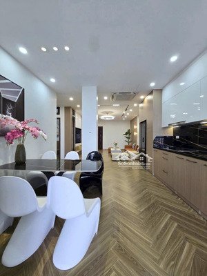 bán căn hộ chung cư nguyễn chí thanh, quận đống đa, dt 94m2, 3 ngủ giá 9.7 tỷ