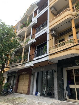 hot bán nhà khu vip ngay bv tâm anh đường 6m phổ quang,p2,tân bình giá 13,7 tỷ, dt 4,2x16m, 3 tầng