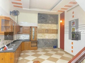 bán nhà 5 tầng, 90m2, lòng đường 10m vỉa hè 2 bên 8m, phân lô bàn cờ, giá hợp lý nhất kđt văn quán