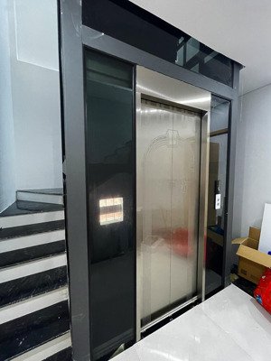 chính chủ cho thuê căn hộ mới tại phố 28 tứ liên, tây hồ