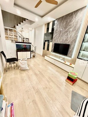 nhà đẹp vạn bảo, ngõ nông, gần phố, ba gác chạy, nội thất đầy đủ, sổ chính chủ, kinh doanh, 40m2*5t