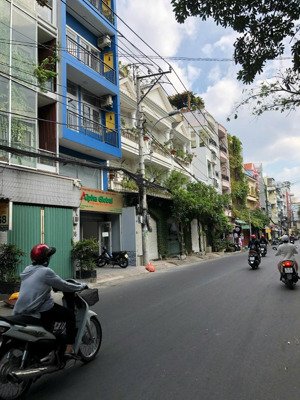 bán gấp nhà đường bùi đình túy ̣quận bình thạnh 9x19m công nhận 155m2 nhà 3 tầng hẻm rộng giá 22 tỷ