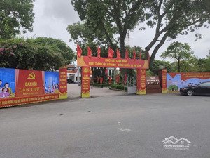 chính chủ gửi bán lô đất đẹp, đường 2 ô tô tránh, trung tâm xã thư lâm