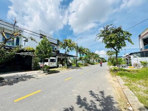 chào bán lô 7m5 - phạm đức nam - song song võ chí công cách 100m - lô gần góc ngã 4 - sach đẹp