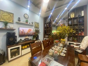 gấp! bán nhà ngọc khánh 35m ôtô, ngõ thông kd ba gác, chủ thiện chí, dân xây tâm huyết btct 37m2*4t