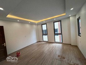 - bán nhà hồ tùng mậu, 30m ô tô, sát phố, 34m2, 8.25 tỷ.