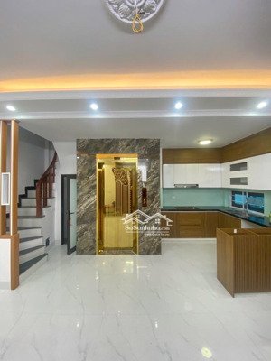 nhà liên mạc - 32m2 - 6 tầng thang máy, full nội thất, giá 5.x tỷ