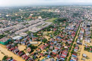 crown villas không bao giờ ngập giá sập sàn