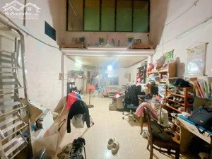 nhà mặt phố thoại ngọc hầu, đang sẵn dòng tiền, 2 tầng, dễ kinh doanh, giá chỉ 11 tỷ ( tl )