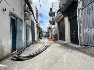 nhà đẹp 3 tầng hẻm xe hơi gần làng hoa ngang hiếm 4.5m, 100m2, 12 phòng, sổ riêng