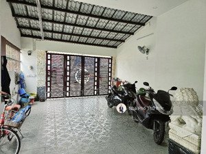 mặt tiền kinh doanh - đường dương đình hội - vị trí đắc địa - hiếm nhà bán