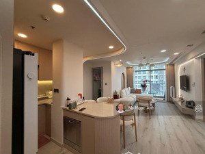 cần bán căn 2pn 2wc tòa park5 dt 88m2 full đồ, giá 9,8tỷ tại vinhomes central park, sổ đỏ lâu dài.