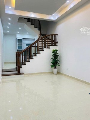 hoàng văn thái nhà phân lô quân đội, ô tô vào nhà giá rẻ