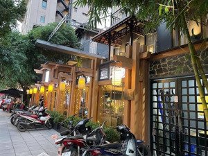 cho thuê nhà mặt phố trần hưng đạo diện tích 420m2, mặt tiền 9.5m, giá cực chất