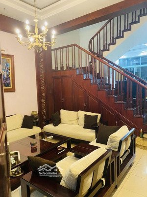 công viên thống nhất ! bán căn nhà phân lô, ô tô tránh, vỉa hè, kinh doanh, vp bạt ngàn. 60m*4t