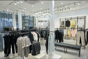 cho thuê nhà mặt phố cầu giấy, diện tích 65m2, 4 tầng, mặt tiền 7m, uy tín! hot!