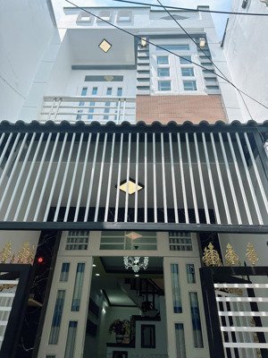 chính chủ bán gấp ngà đẹp quận 6