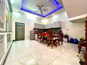 chính chủ cho thuê nguyên căn 4pn, full nội thất