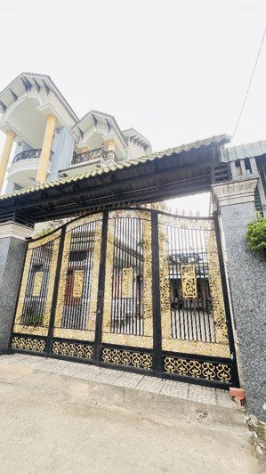 biệt thự siêu đẹp - dĩ an, bình dương