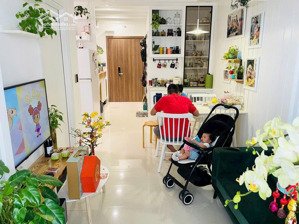 bán gấp ch q7 riverside đào trí, 2pn 2wc full nội thất chỉ 3.75 tỷ. lh 