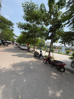 hoàng cầu 62m - mt 5.05m - 7 tầng tm mới - 29.9 tỷ - phân lô oto chạy thông, 10m ra phố