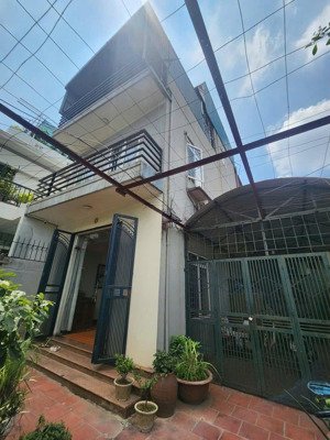 bán nhà ngọc thụy 120m2 - 3 tầng đẹp - mặt tiền 8.2m - ô tô đỗ cửa - giá chỉ 19 tỷ