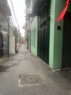 bán nhà ngọc thụy lô góc siêu đẹp 80m 3 tầng mặt tiền 8.6m ô tô vào nhà giá 22 tỷ