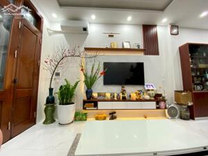 Bán nhà Ngọc Thuỵ 35m2 vị trí đẹp ngõ rộng ô tô cách nhà 10m 8 tỷ