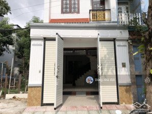 bán nhà hxh bình lợi dt:5x21 kc:5 tầng giá:14 tỷ tl gần công viên bình lợi đâng cho thue 40tr/ th