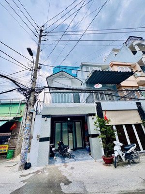 nhà góc 2 mặt tiền tô ngọc vân