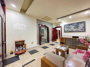 bán căn biệt thự 250m2 x 4 tầng thang máy. ngang hơn 9m mặt lê thánh tông. giá 22 tỷ