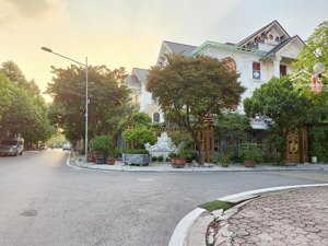 chính chủ cần bán gấp biệt thự lô góc kđt mỹ đình 2 - mặt phố lưu hữu phước 220m2, giá 85 tỷ